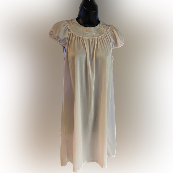 jodie arden Other - Jodie Arden vintage nightgown sleepwear intimates Size S light blush pink color